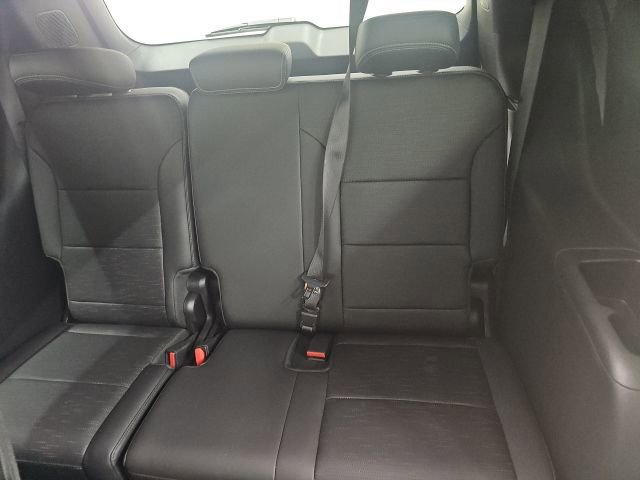 Used 2025 Buick Enclave Sport Touring image 7