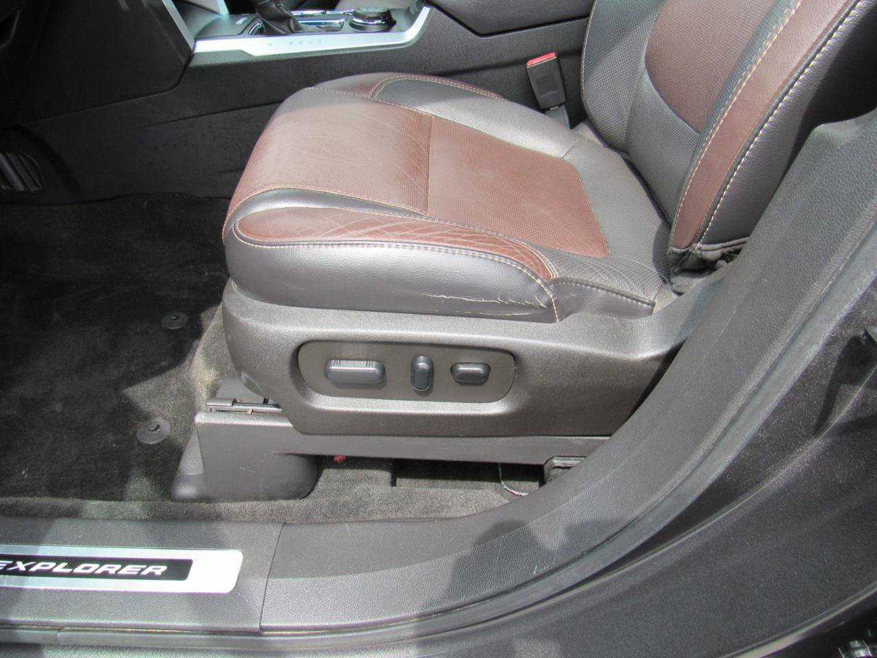 Used 2015 Ford Explorer Sport w/ Equipment Group 401A image 14