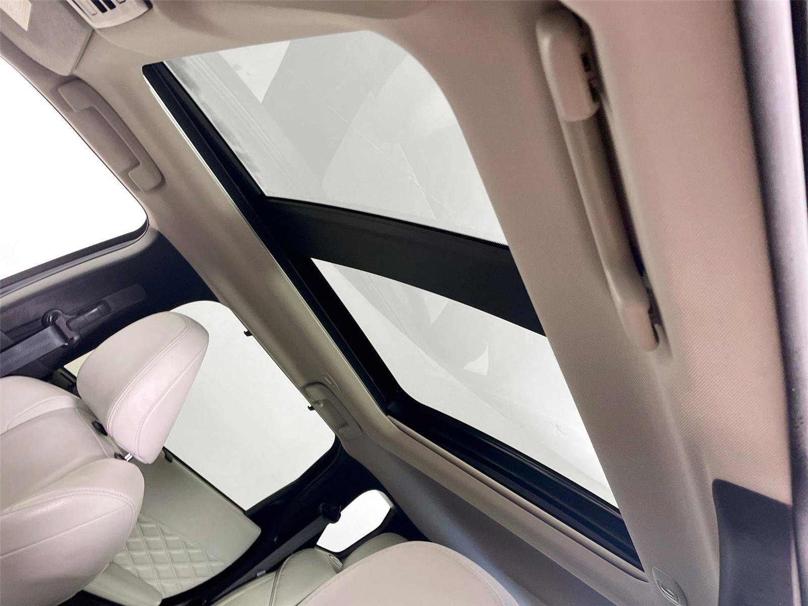 Used 2024 Mitsubishi Outlander SEL image 14