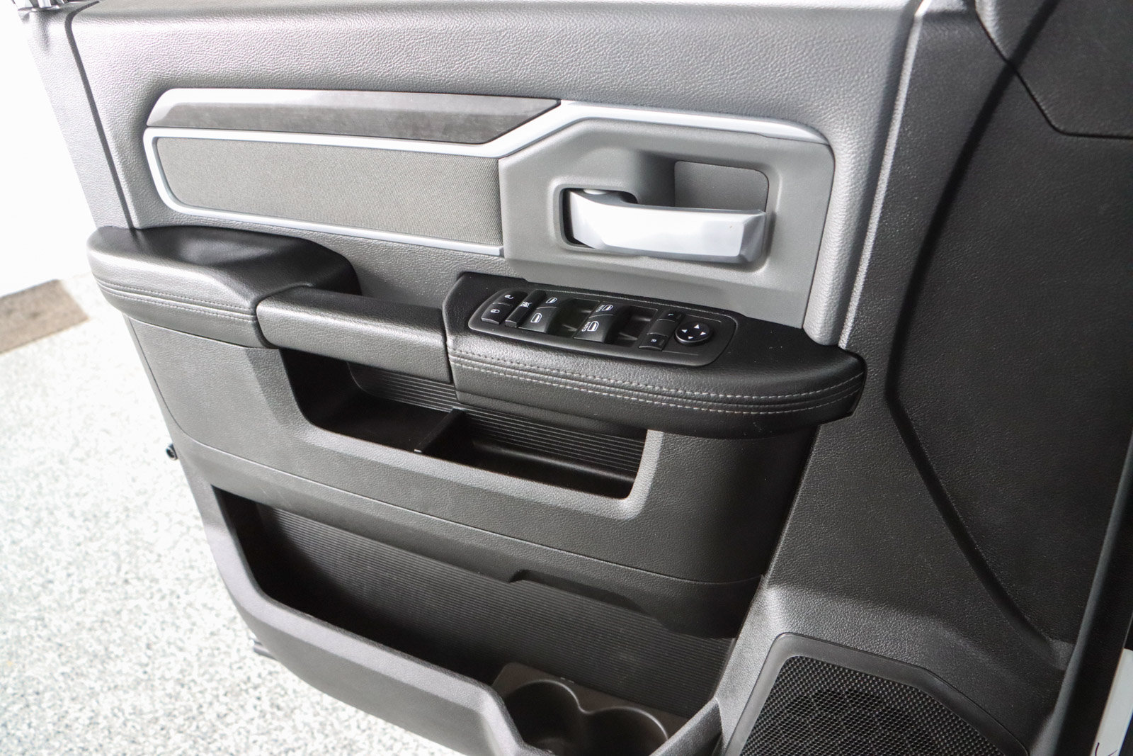 Used 2022 RAM 2500 Big Horn AWD/4WD image 23