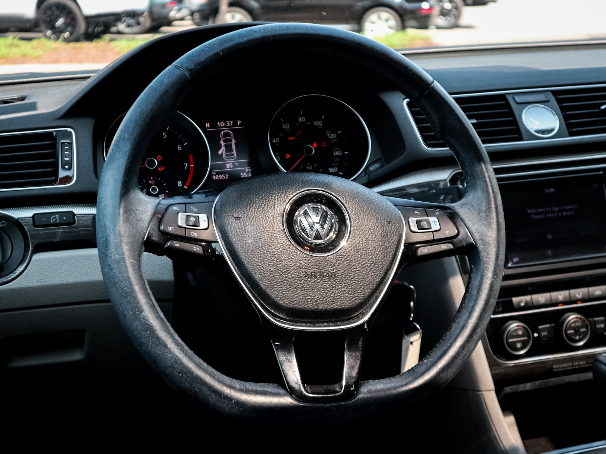 Used 2016 Volkswagen Passat 1.8T SE FWD image 6