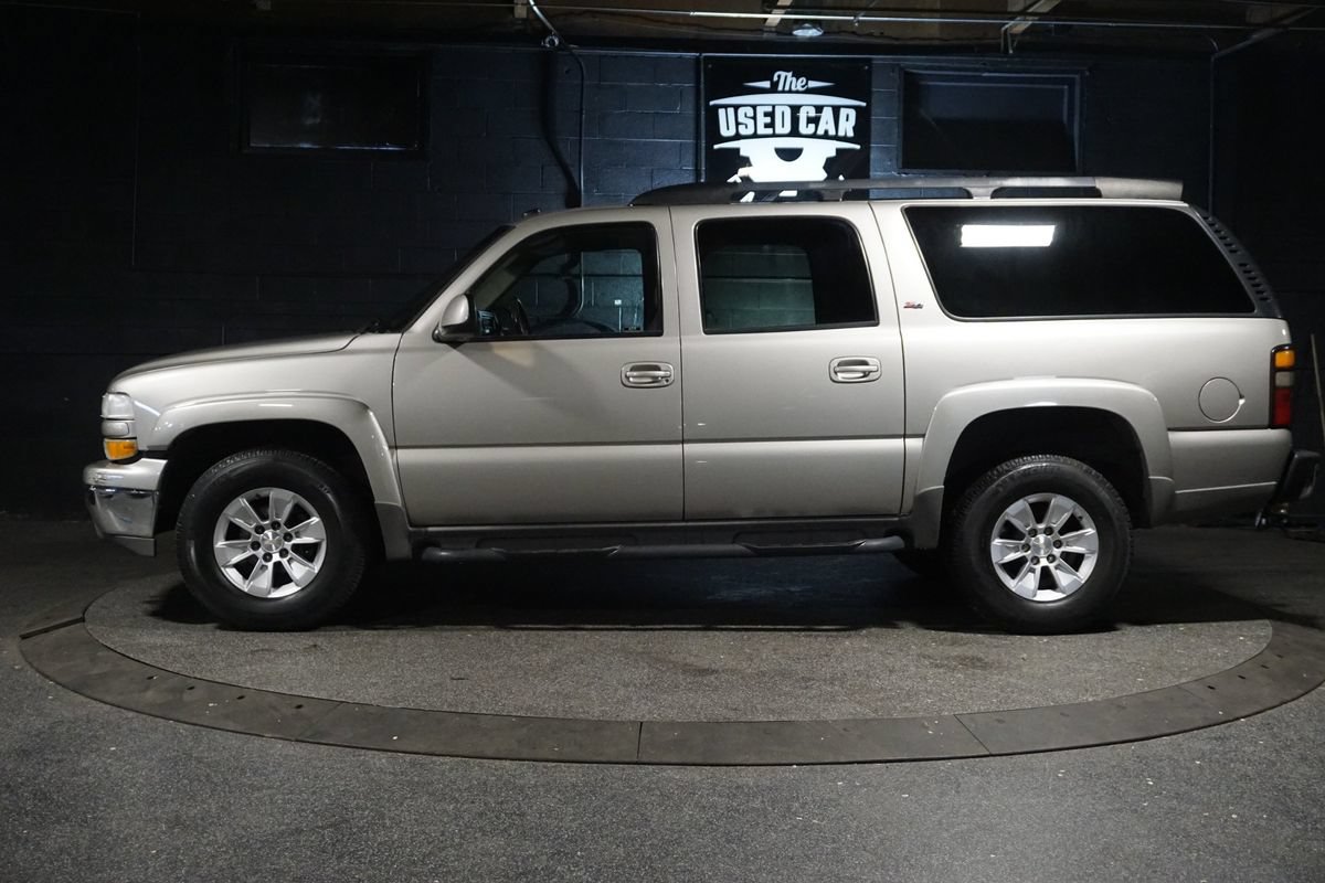 Used 2005 Chevrolet Suburban Z71 w/ Preferred Equipment Group AWD/4WD image 2