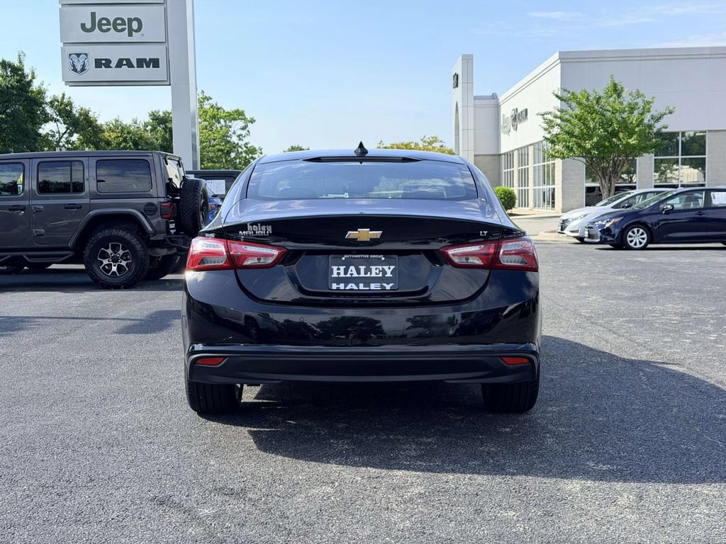 Used 2024 Chevrolet Malibu LT FWD image 3