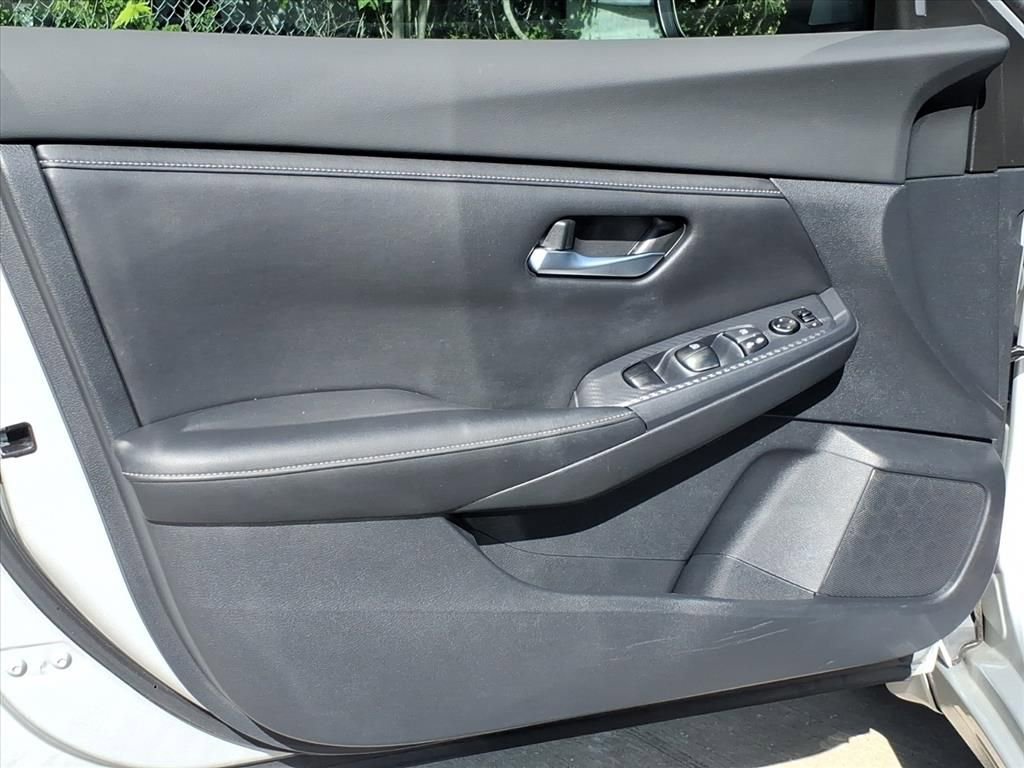 Used 2020 Nissan Sentra SV w/ Electronics Package image 21
