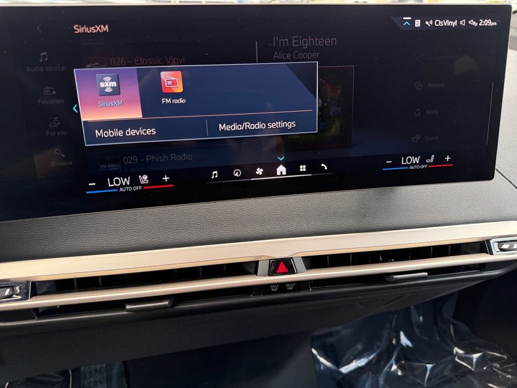 Certified 2026 BMW iX xDrive60 AWD/4WD image 23