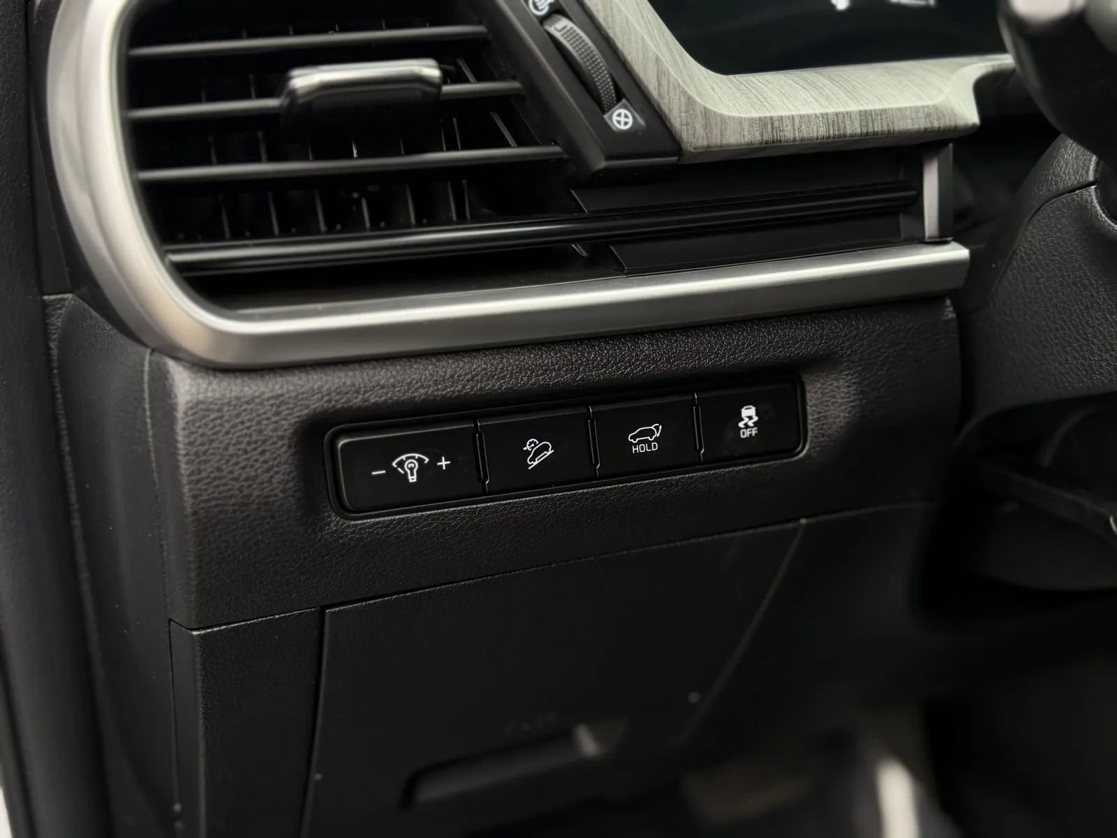 Used 2024 Kia Telluride EX image 29