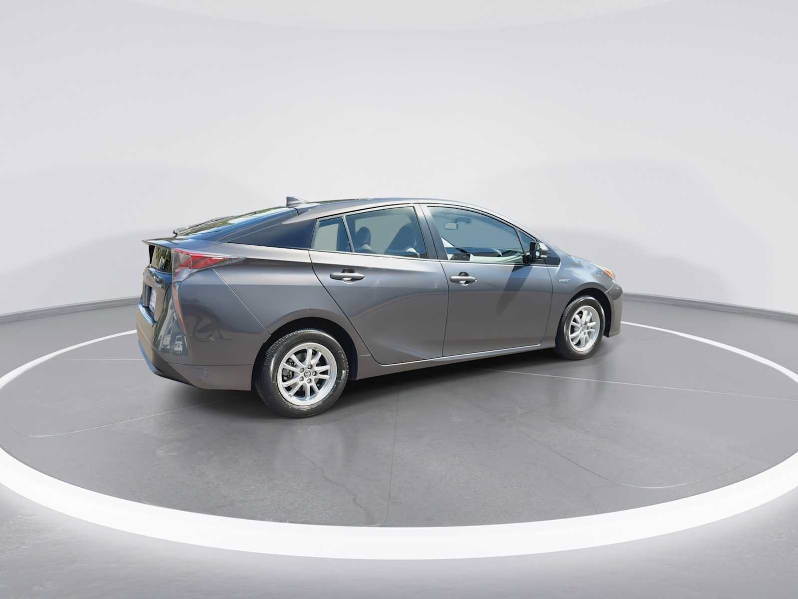Certified 2016 Toyota Prius Four FWD image 8