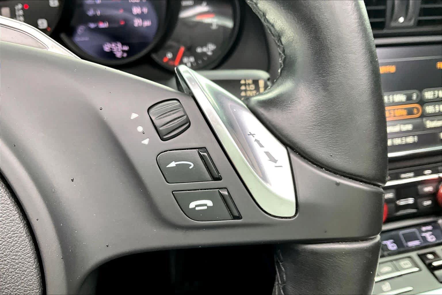 Used 2014 Porsche 911 Carrera RWD image 24
