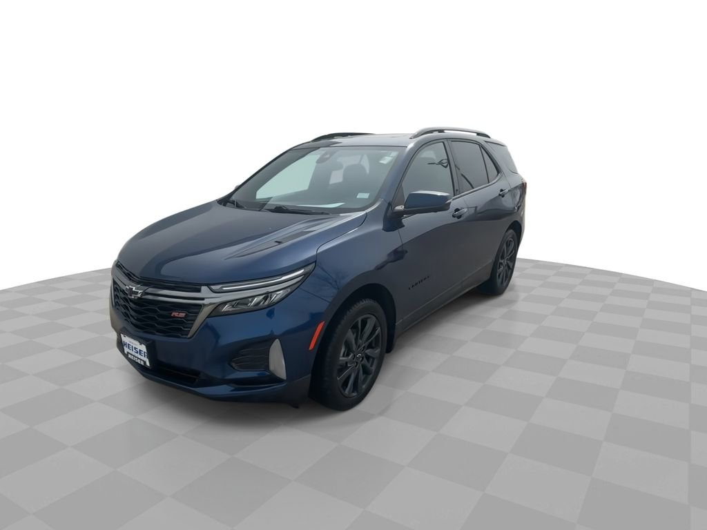 Certified 2022 Chevrolet Equinox RS w/ RS Leather Package AWD/4WD image 4