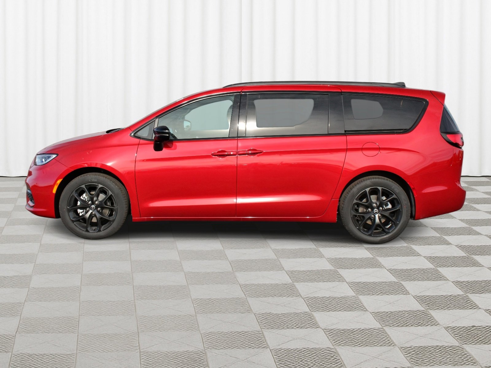 New 2026 Chrysler Pacifica Select w/ S Appearance Package image 35