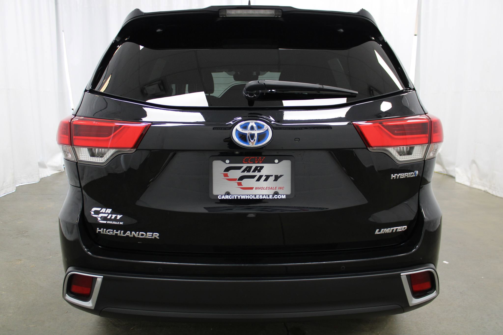 Used 2019 Toyota Highlander Limited Platinum image 6