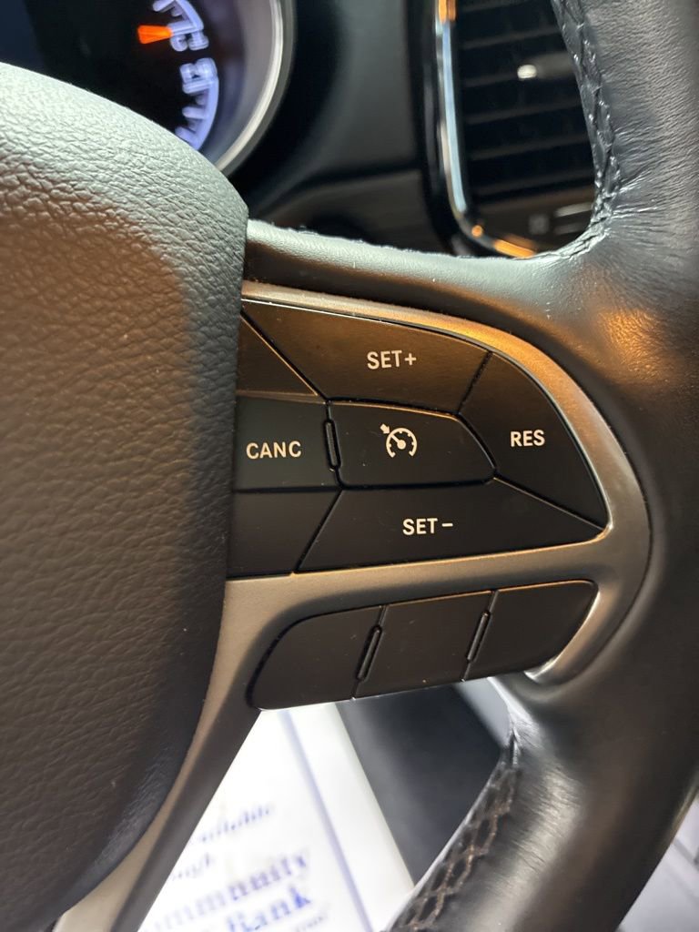 Used 2021 Jeep Grand Cherokee Laredo X image 15