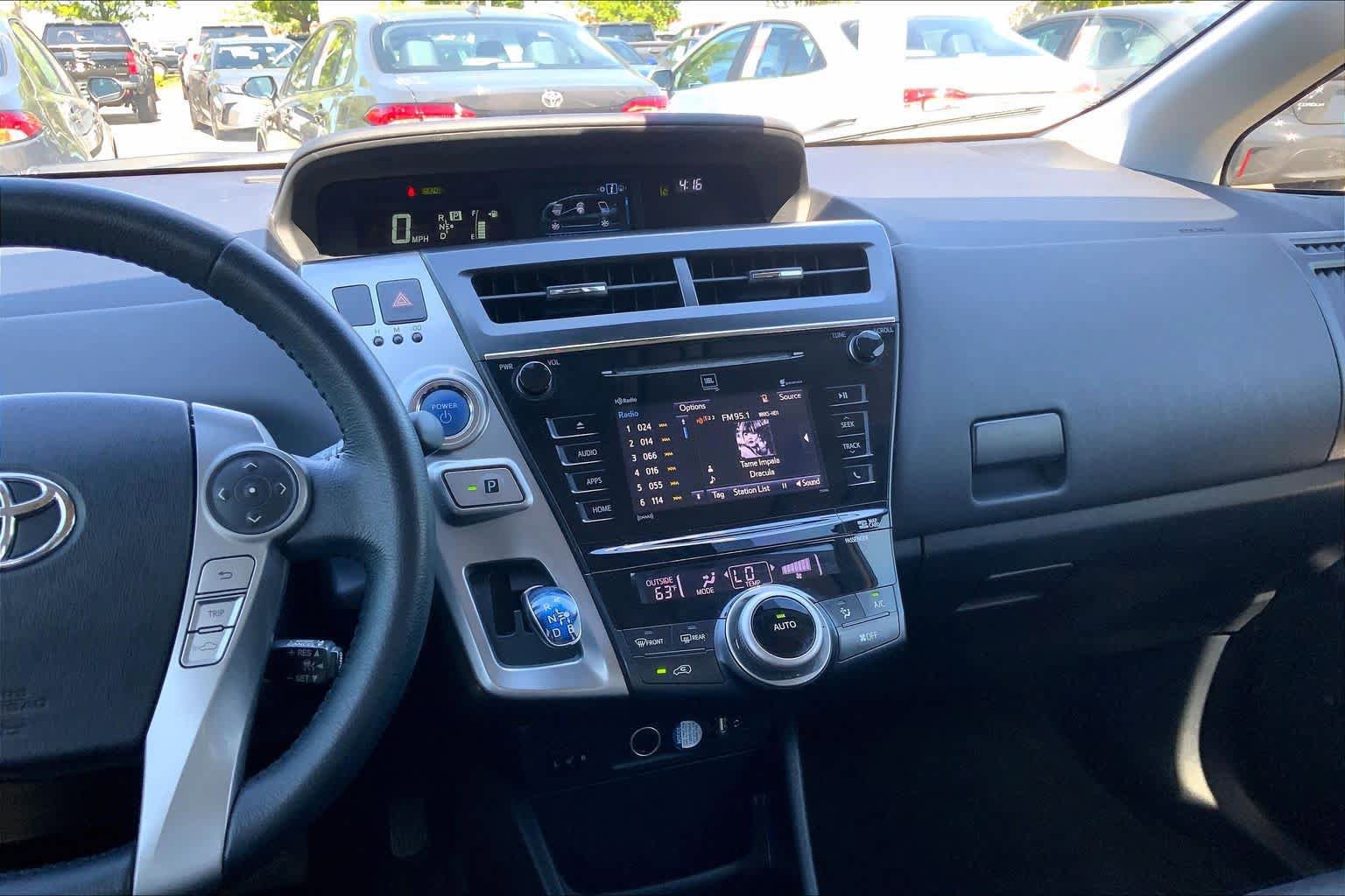 Used 2017 Toyota Prius V Five w/ Advanced Technology Package FWD image 7
