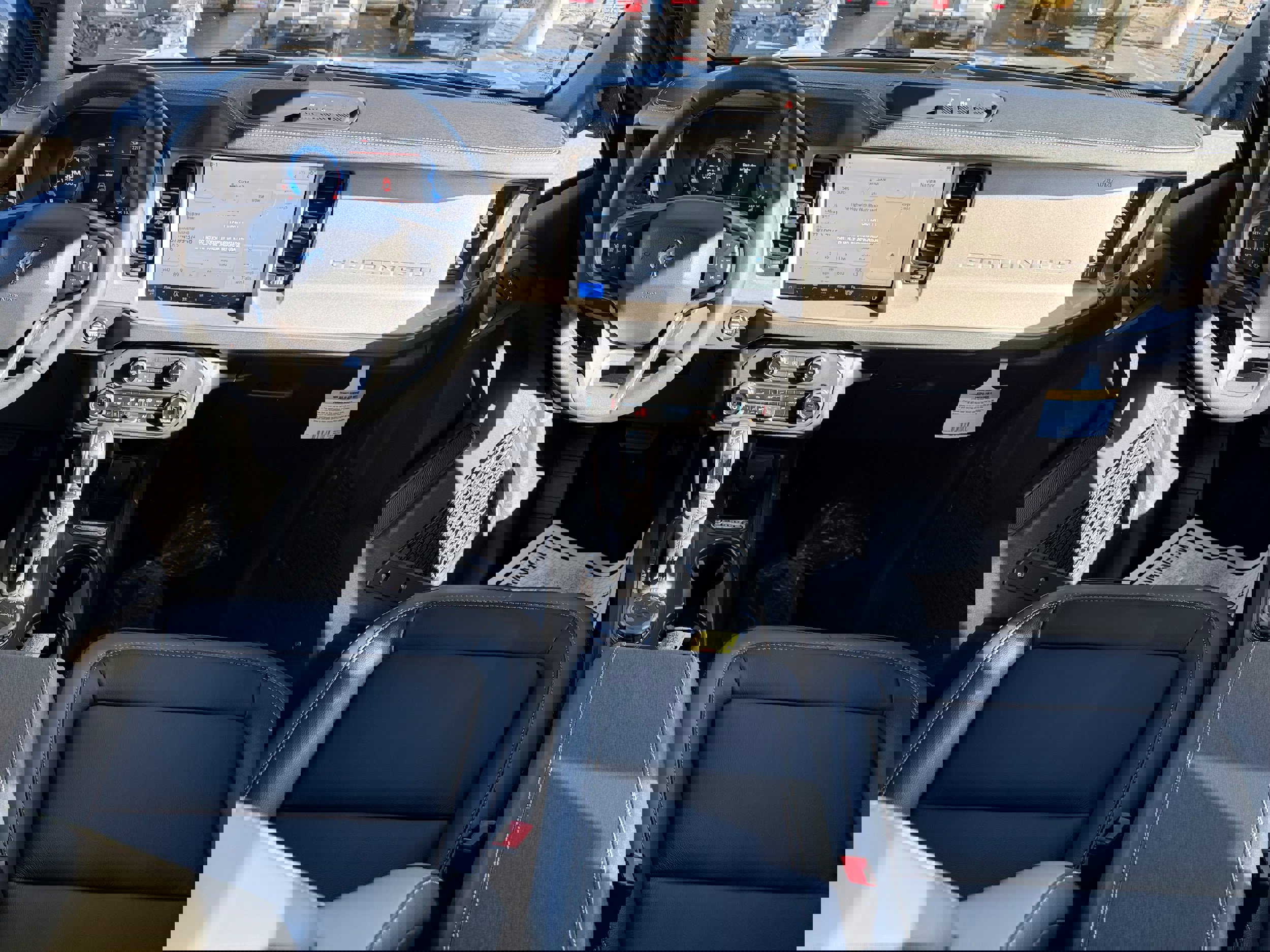 New 2025 Ford Bronco Outer Banks image 15