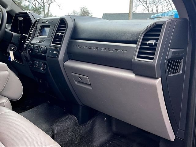 Used 2021 Ford F350 XL w/ Power Equipment Group AWD/4WD image 17