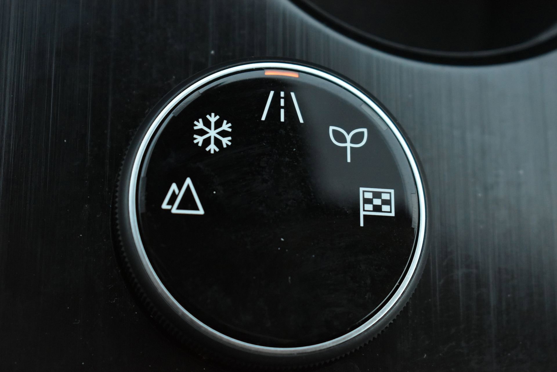 Used 2025 Nissan Rogue SV AWD/4WD image 31