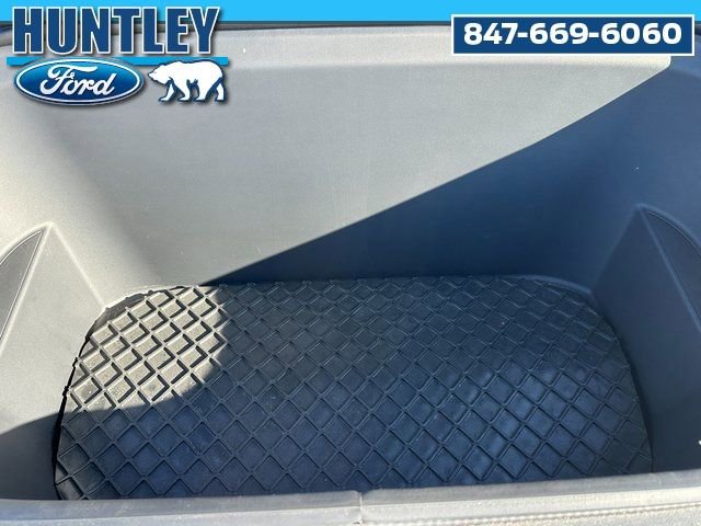 Used 2022 Tesla Model Y Long Range image 9