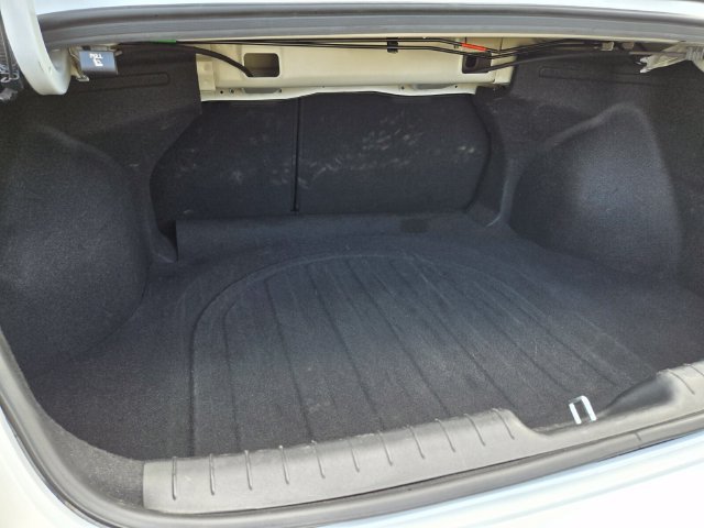 Used 2025 Hyundai Elantra SEL FWD image 16