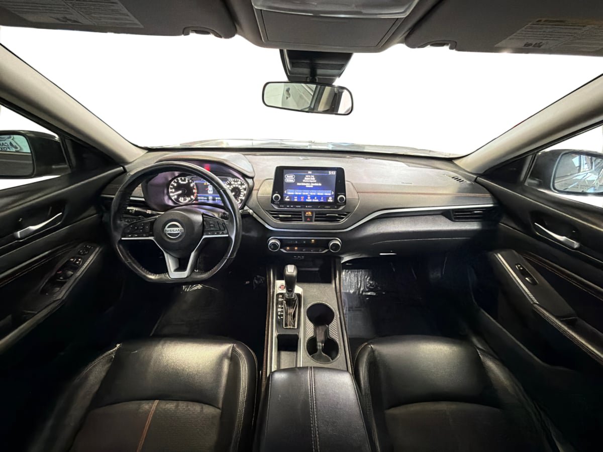 Used 2021 Nissan Altima 2.5 SR FWD image 16