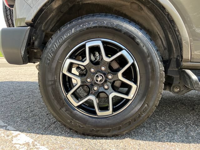 Used 2025 Ford Bronco Outer Banks AWD/4WD image 14