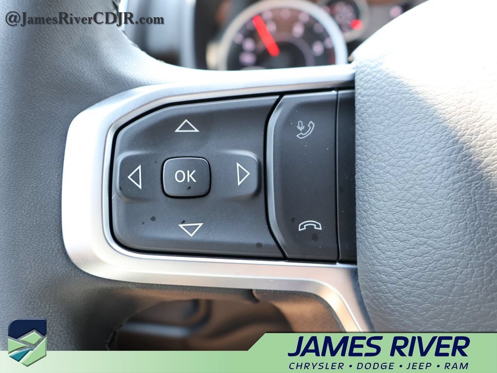 Used 2025 RAM 2500 Big Horn AWD/4WD image 18
