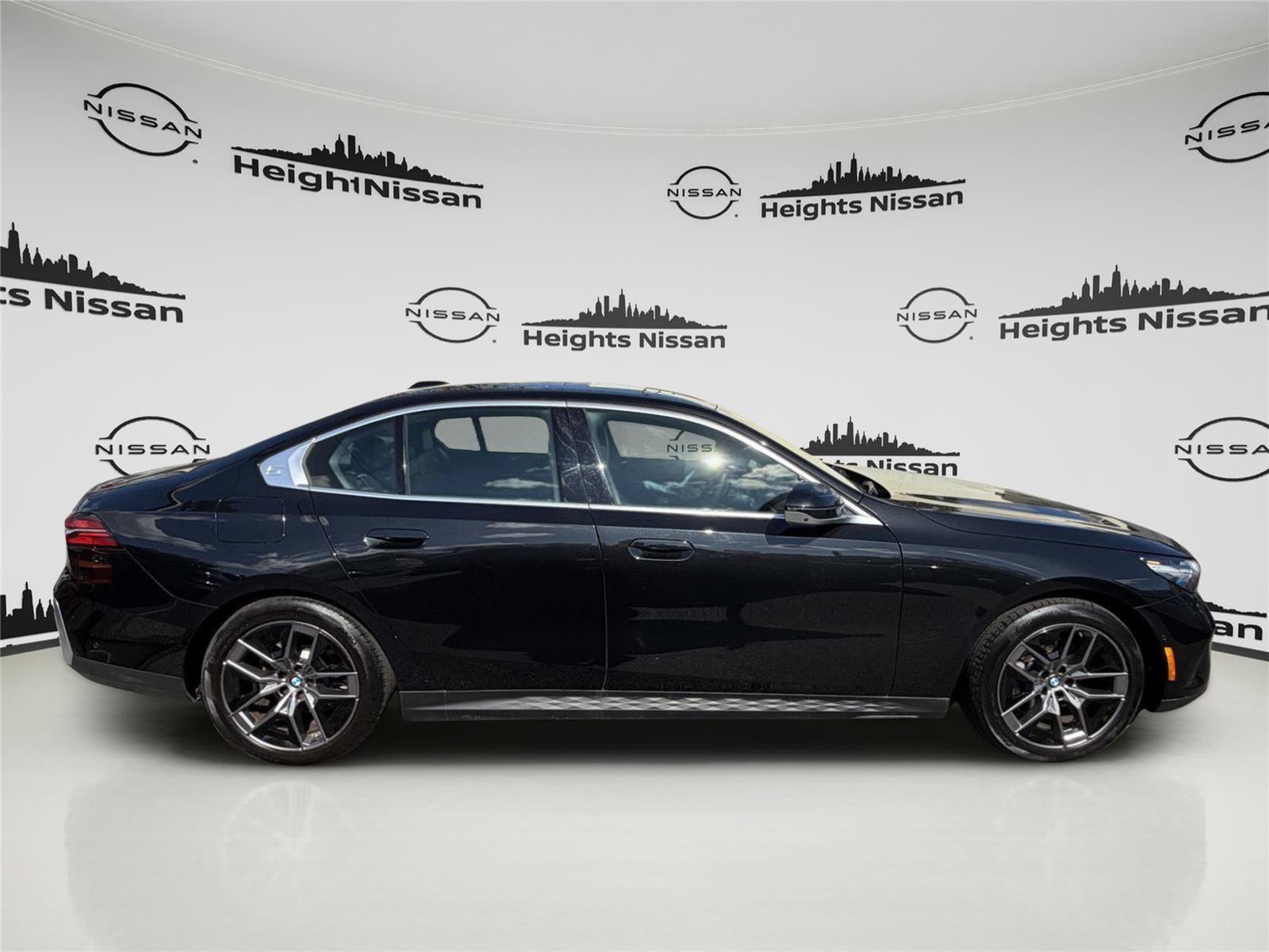 Used 2026 BMW 530i xDrive AWD/4WD image 6