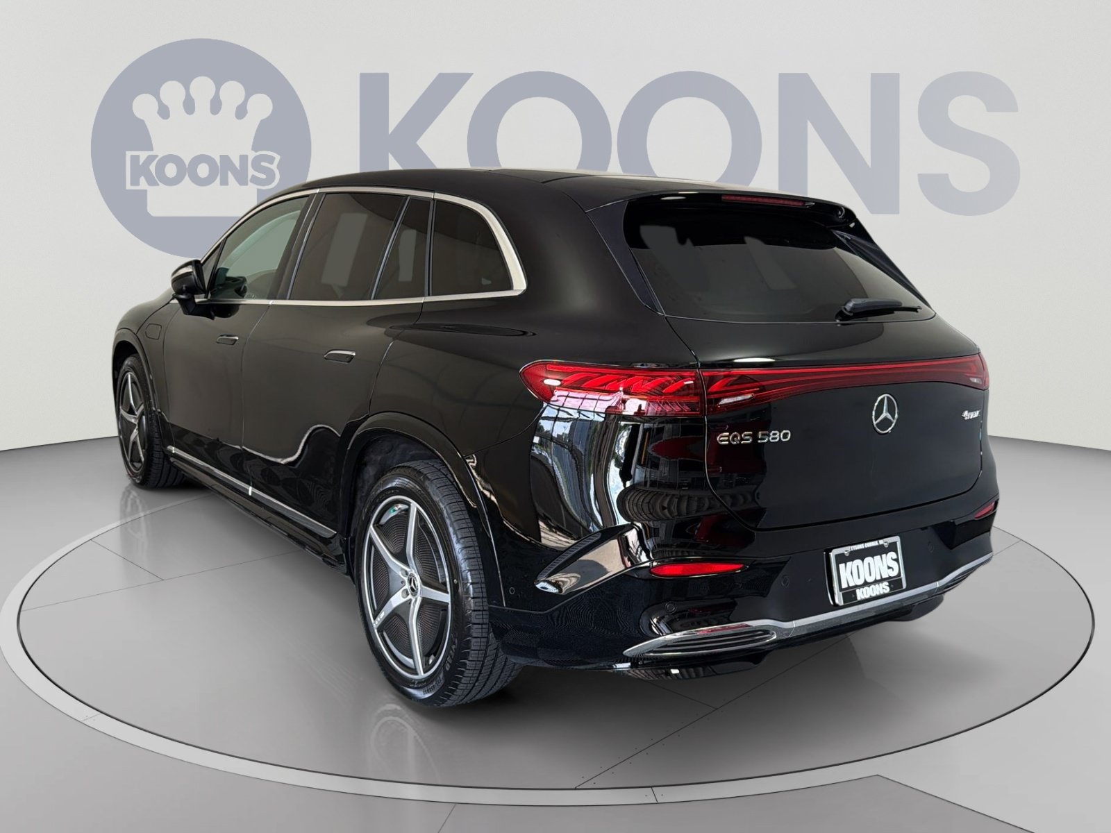 Used 2023 Mercedes-Benz EQS 580 4MATIC SUV image 4
