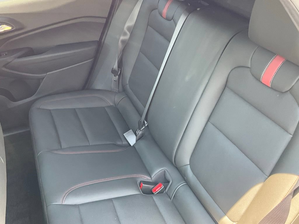 Used 2024 Chevrolet Trax RS w/ Sunroof Package FWD image 12