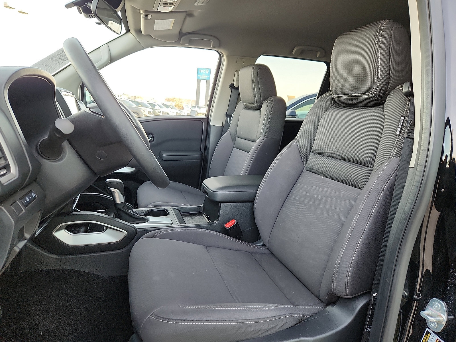 Used 2024 Nissan Frontier SV image 13