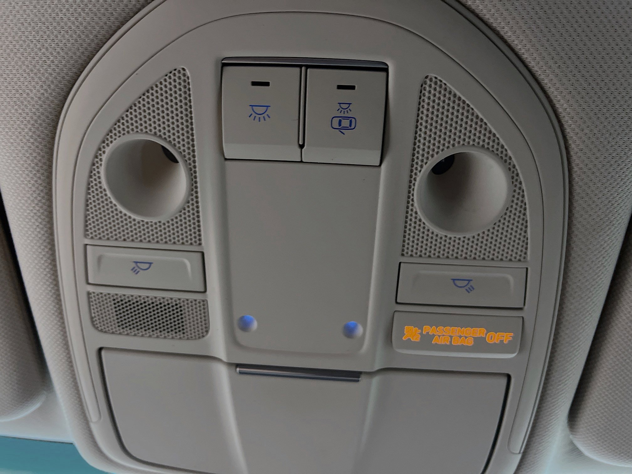 Used 2023 Genesis G70 2.0T image 21