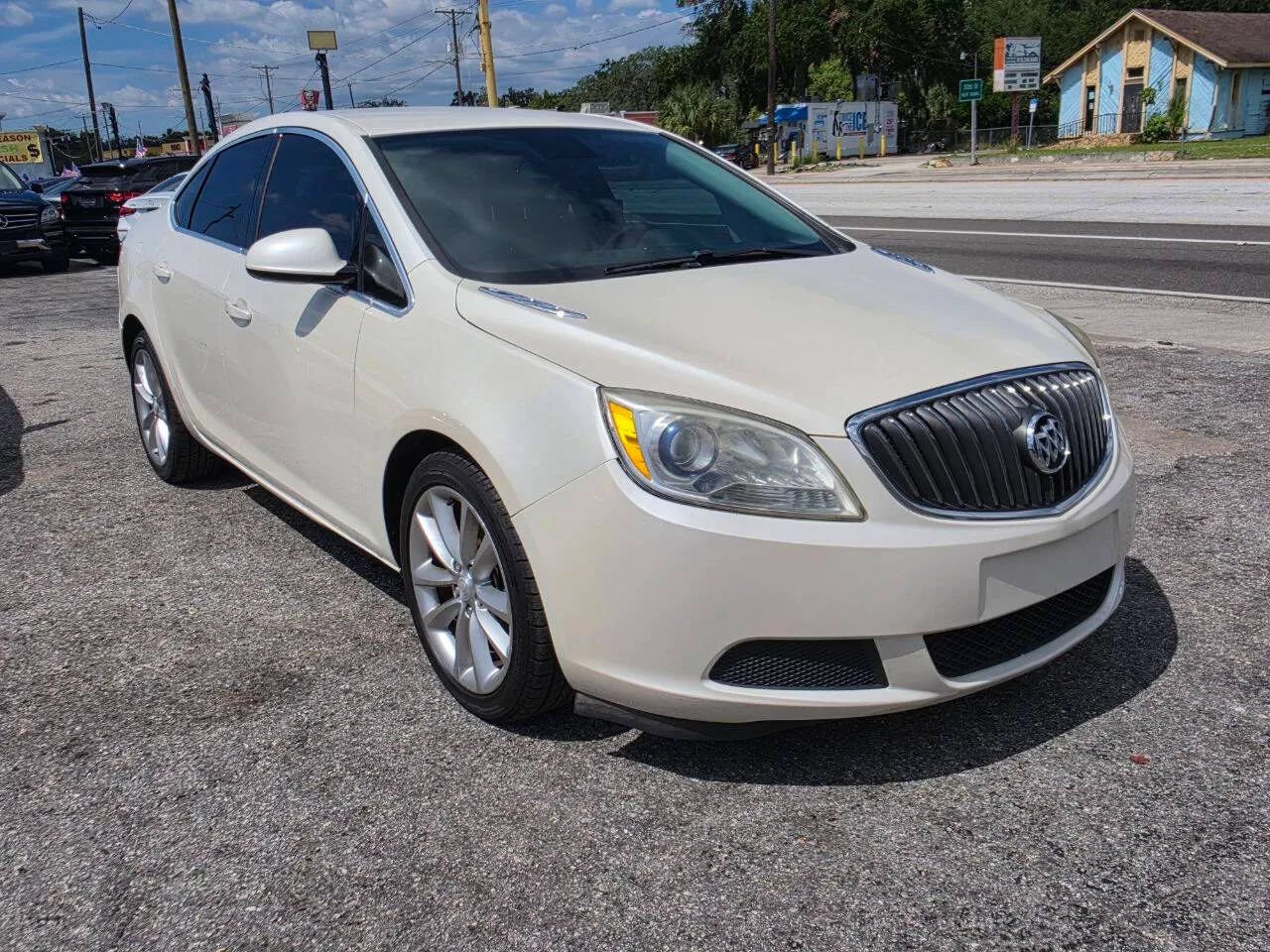 Used 2015 Buick Verano FWD image 3