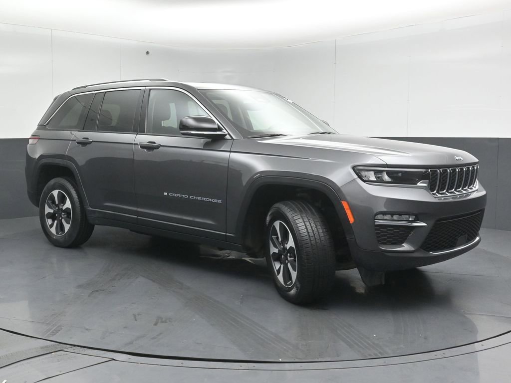 Used 2022 Jeep Grand Cherokee Limited 4xe image 6