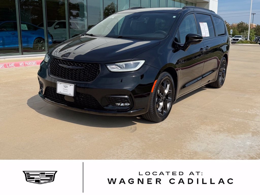 Used 2025 Chrysler Pacifica Limited