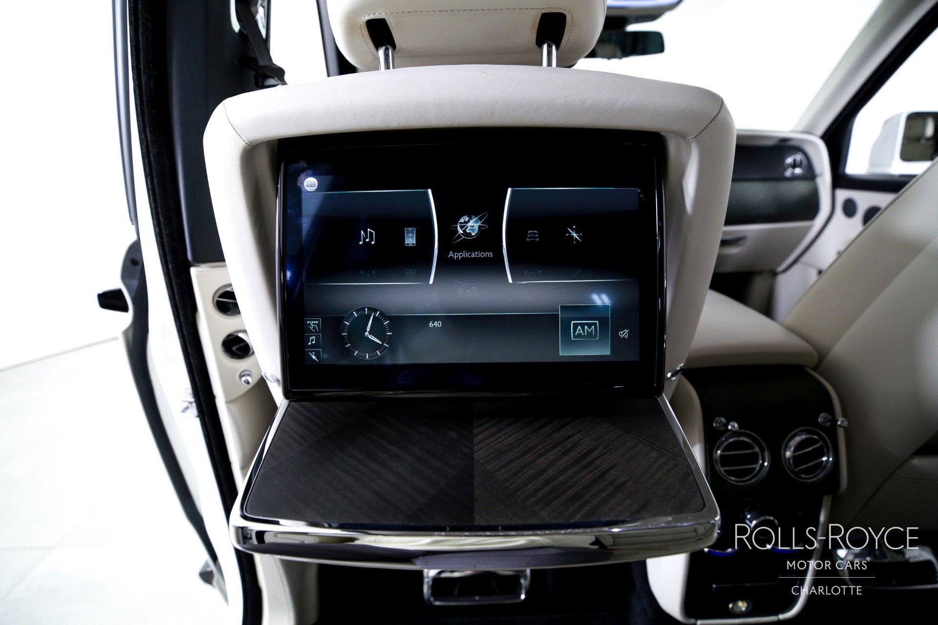 Used 2020 Rolls-Royce Cullinan image 21