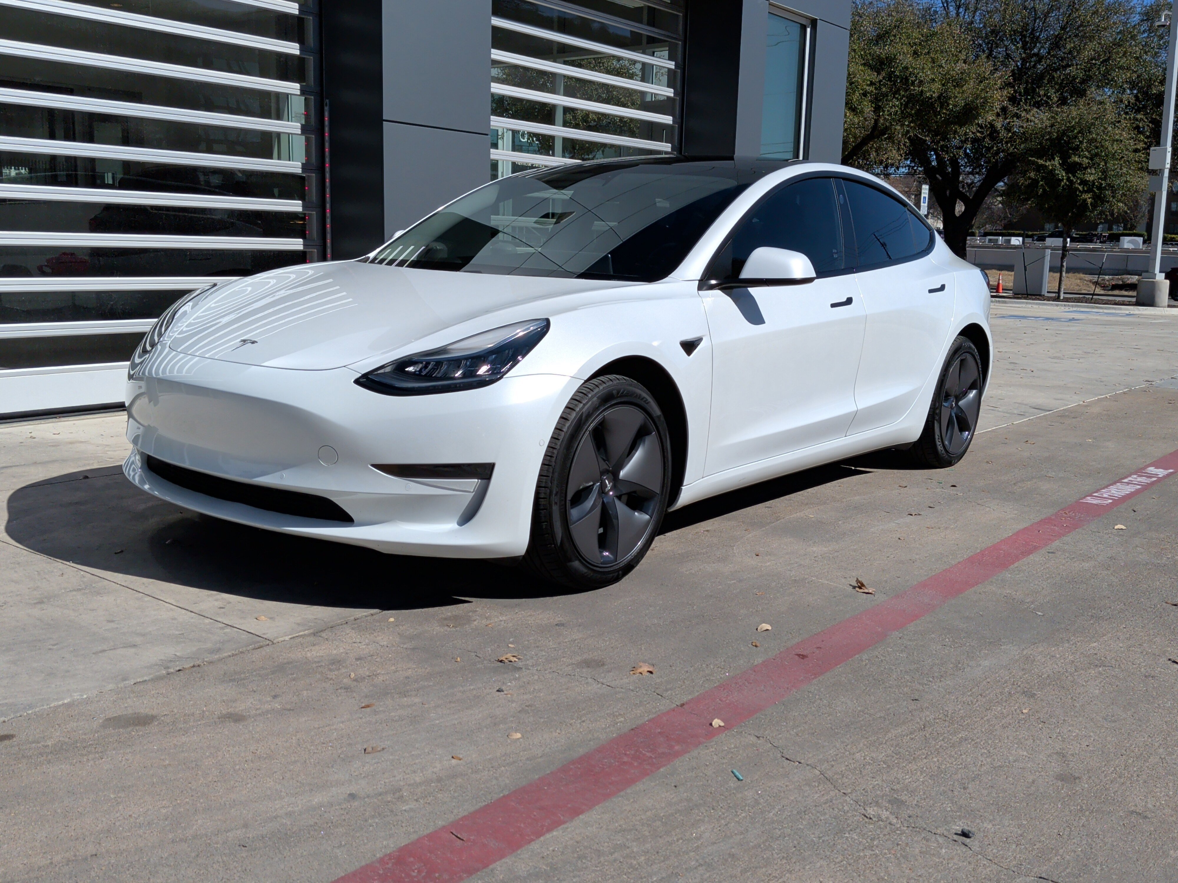 Used 2020 Tesla Model 3 Standard Range image 5