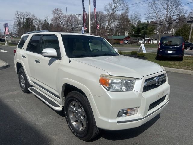 Used 2011 Toyota 4Runner SR5 w/ Convenience Pkg image 4