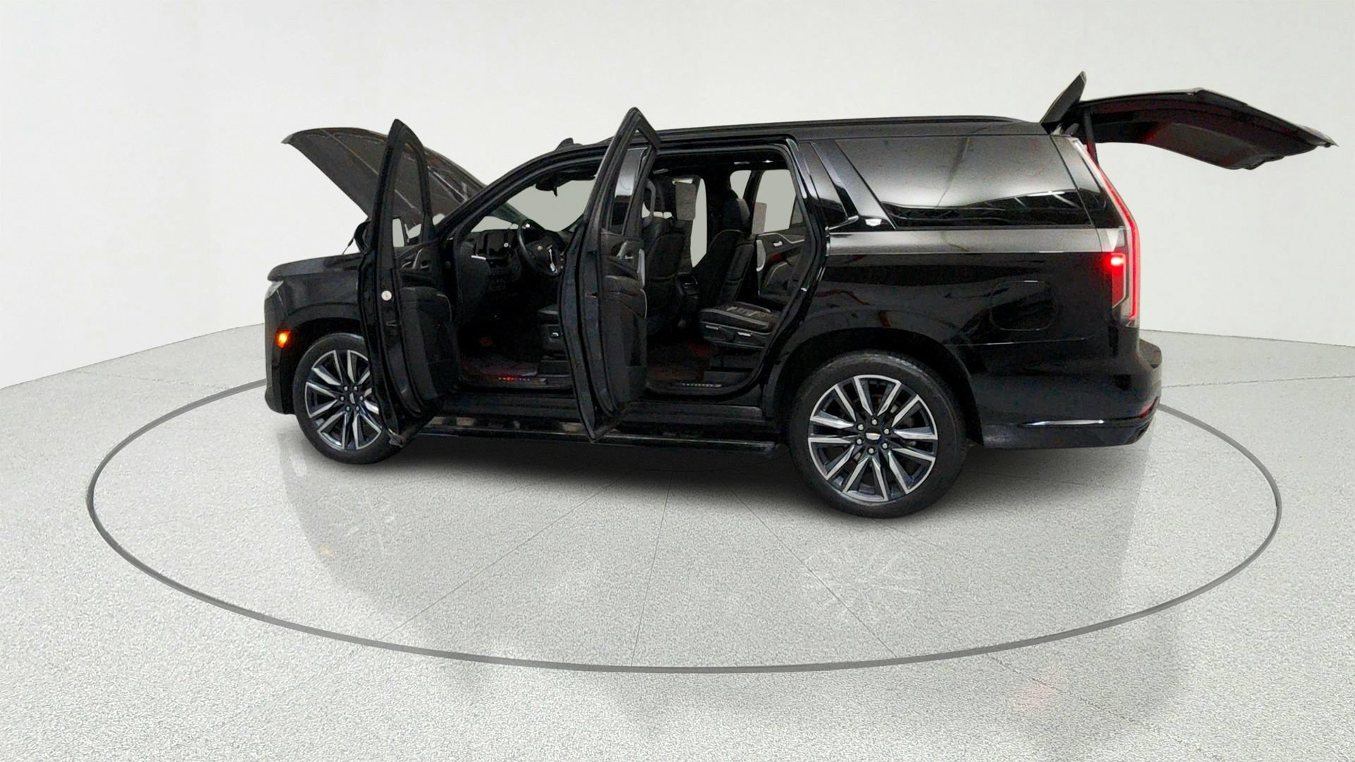 Used 2023 Cadillac Escalade Sport Platinum w/ Heavy-Duty Trailer Package AWD/4WD image 10
