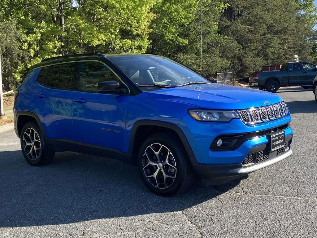 Used 2024 Jeep Compass Limited image 6