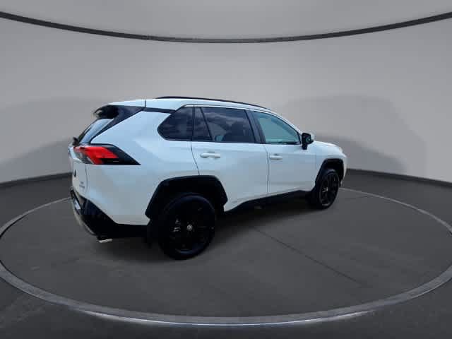 Used 2022 Toyota RAV4 SE AWD/4WD image 8