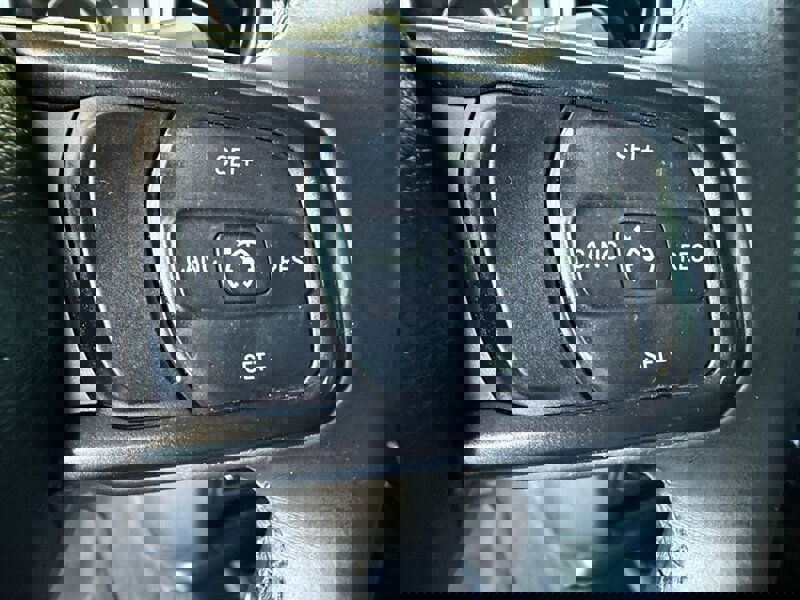 Used 2018 Jeep Wrangler Unlimited Sport S image 29