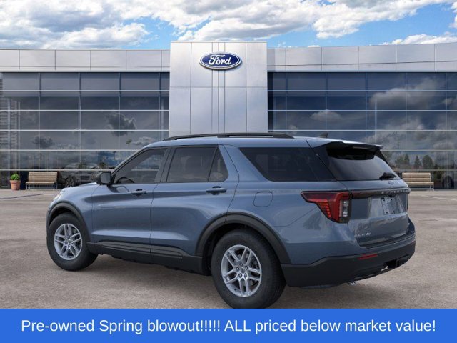 Used 2026 Ford Explorer Active AWD/4WD image 4