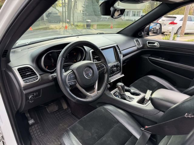 Used 2017 Jeep Grand Cherokee Altitude AWD/4WD image 24