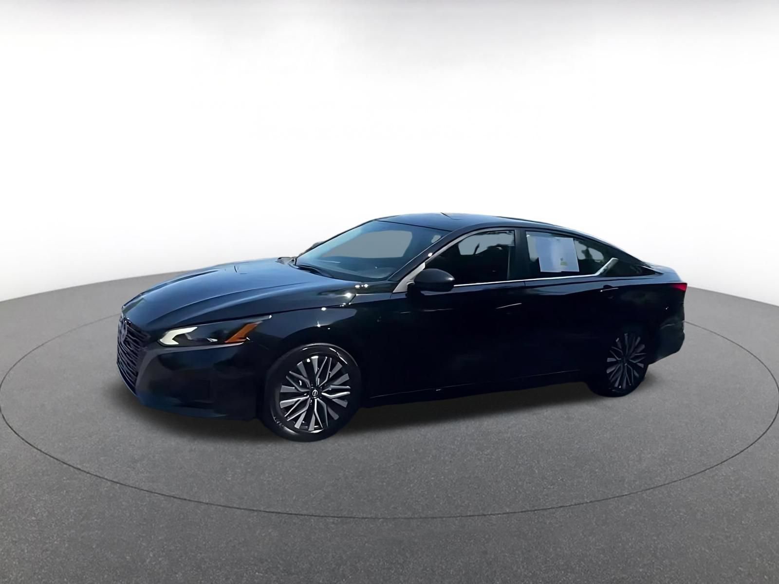 Used 2026 Nissan Altima 2.5 SV FWD image 4