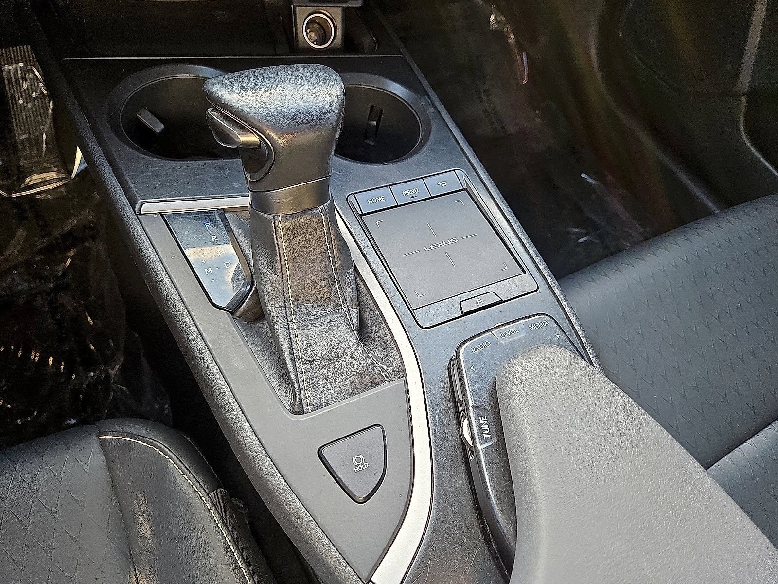 Used 2019 Lexus UX 200 w/ Accessory Package 2 FWD image 28