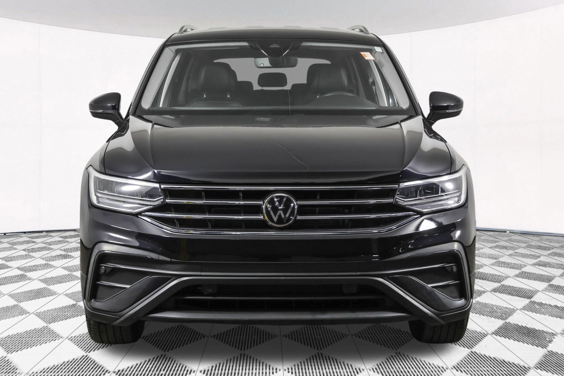 Used 2022 Volkswagen Tiguan SE image 11