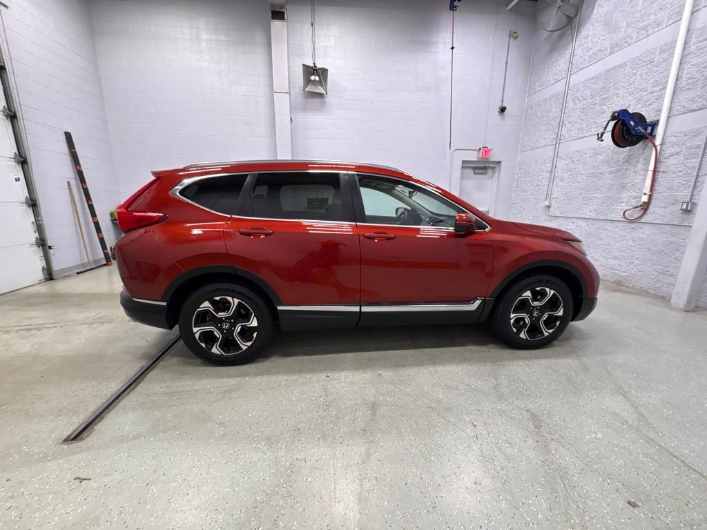 Used 2018 Honda CR-V Touring image 3