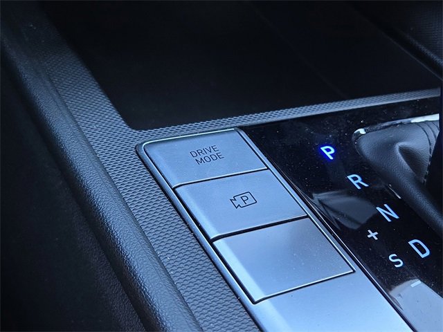 Certified 2024 Hyundai Elantra SEL image 15