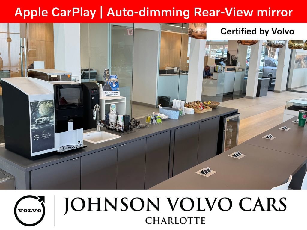 Used 2025 Volvo V60 B5 Cross Country Plus image 7