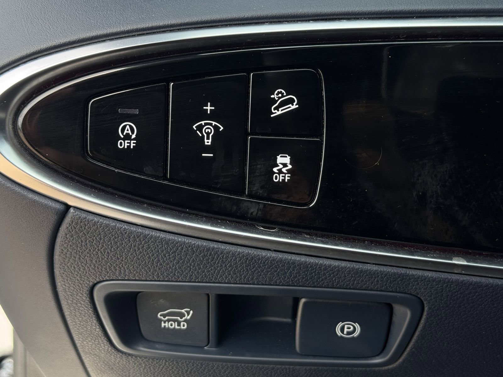 Used 2023 Genesis GV70 2.5T w/ Sport Prestige Package image 24