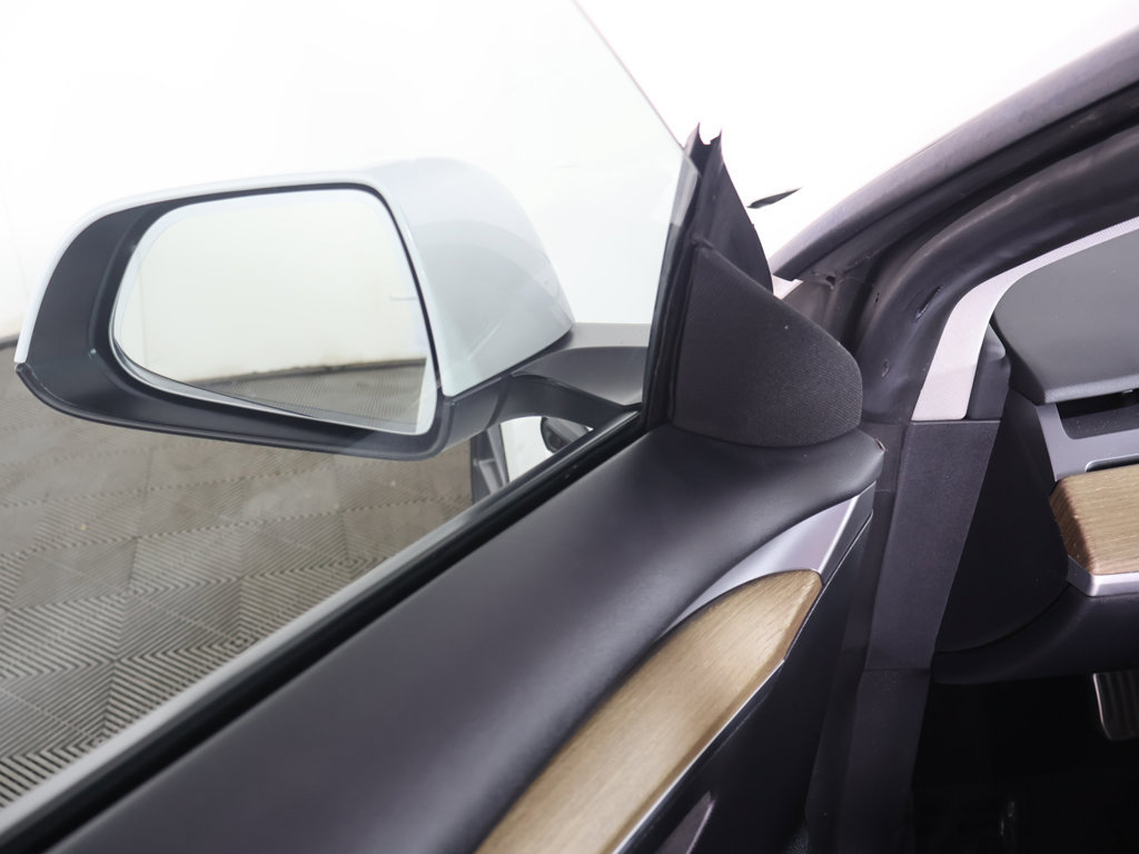 Used 2023 Tesla Model 3 Standard Range RWD image 38